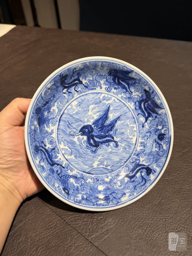 清康熙 仿宣德青花海水瑞兽纹盘 - 图6